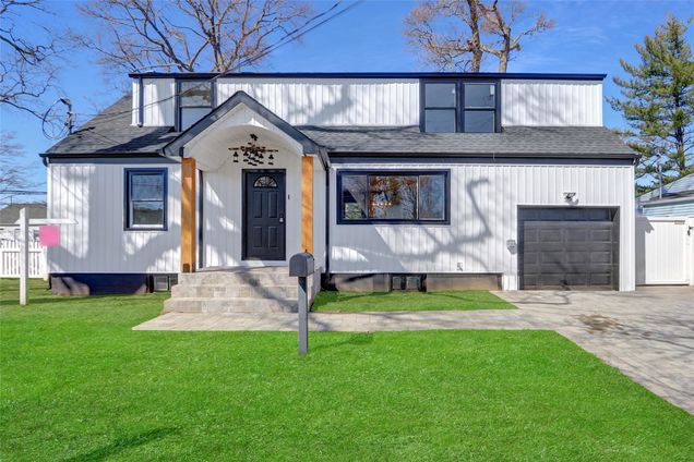 145 Reiss Ave, Massapequa Park, NY 11762 Estately 🧡 MLS# 845864