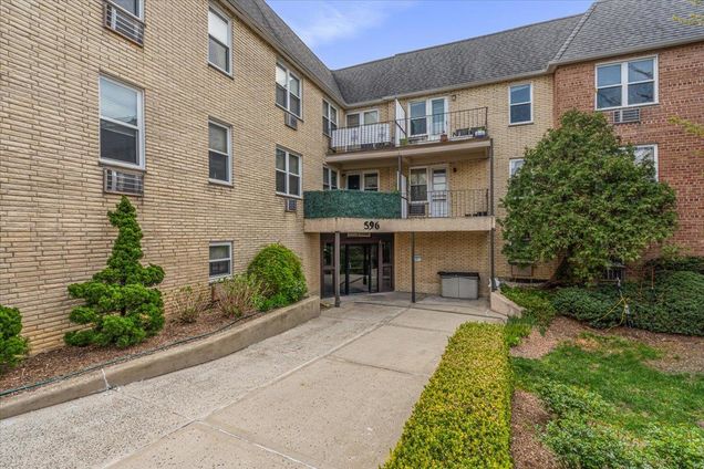 596 Broadway Unit 11B Lynbrook, NY Condo Sold - Photo 1 of 1. Opens carousel modal