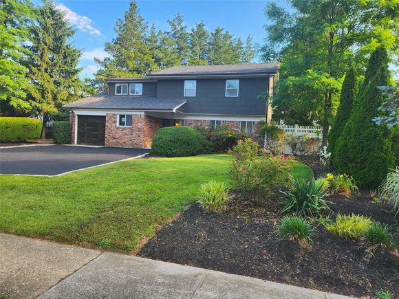 15 Glen Lane Kings Park, NY House Active - Photo 1 of 15. Opens carousel modal