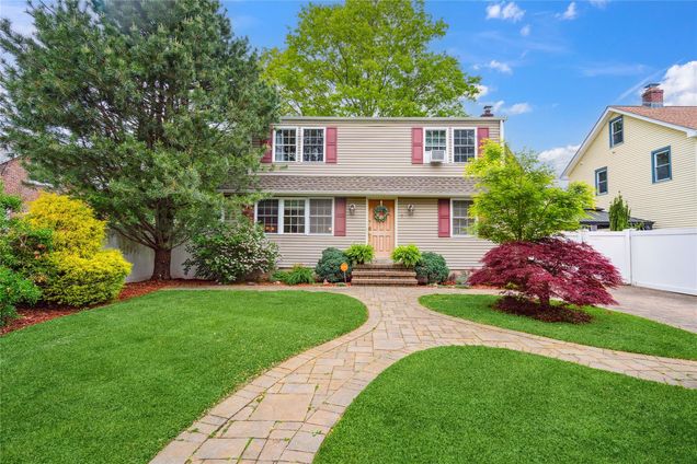 7 Grange Street Huntington, NY House Active - Photo 1 of 30. Opens carousel modal