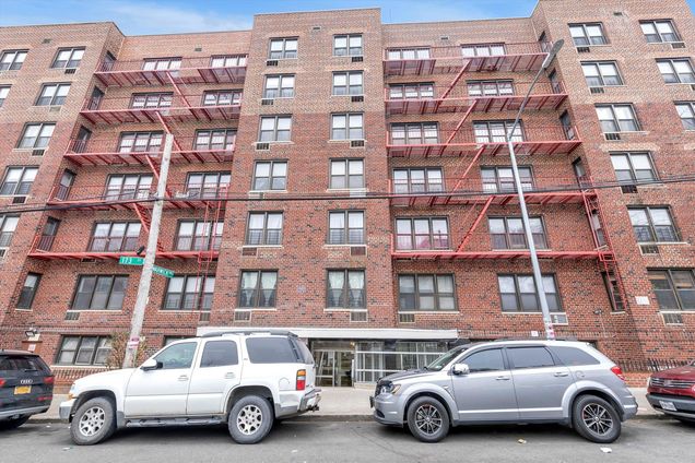 87 70 173rd Street Unit 6H