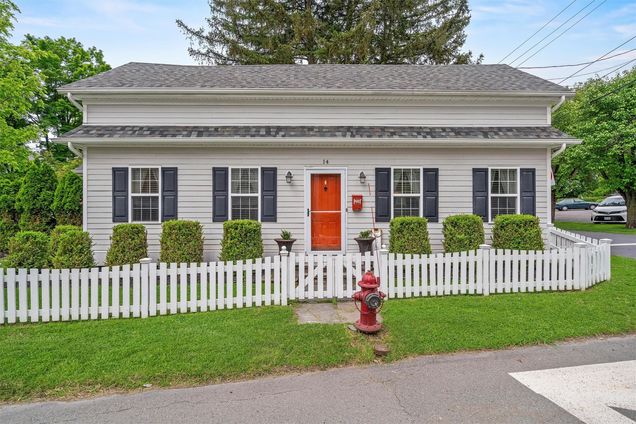 14 Forester Avenue Warwick, NY House Active - Photo 1 of 19. Opens carousel modal