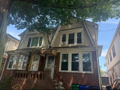 283 E 43rd Street