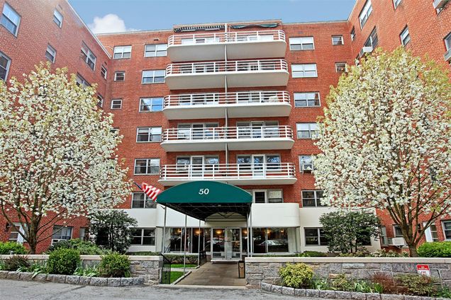 50 Popham Road Unit 4E Scarsdale, NY House Active - Photo 1 of 24. Opens carousel modal