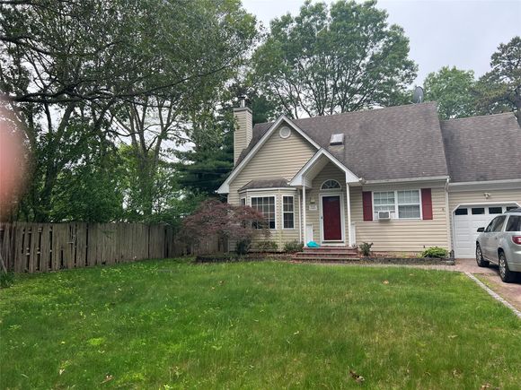 156 Horseblock Road