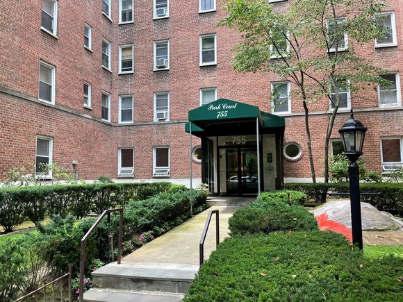 755 Bronx River Road Unit 6C Bronxville, NY House Active - Photo 1 of 22. Opens carousel modal