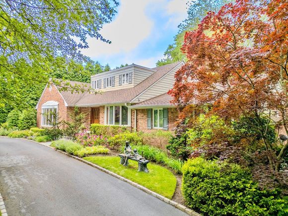 14 Pine Drive