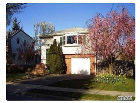 104 Kuhl Avenue Hicksville, NY Apartment Active - Photo 1 of 11. Opens carousel modal