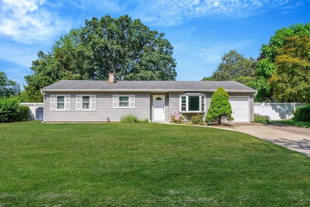 16 Marlin Road