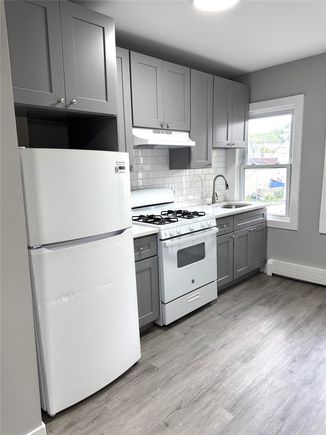 520 Harrison Avenue Unit 2R Peekskill, NY Apartment Active - Photo 1 of 18. Opens carousel modal
