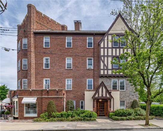 1 Cedar Street Unit 2A Bronxville, NY Condo Active - Photo 1 of 26. Opens carousel modal