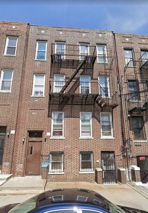 #KEY883012 Bronx, NY Apartment Active - Photo 1 of 9. Opens carousel modal