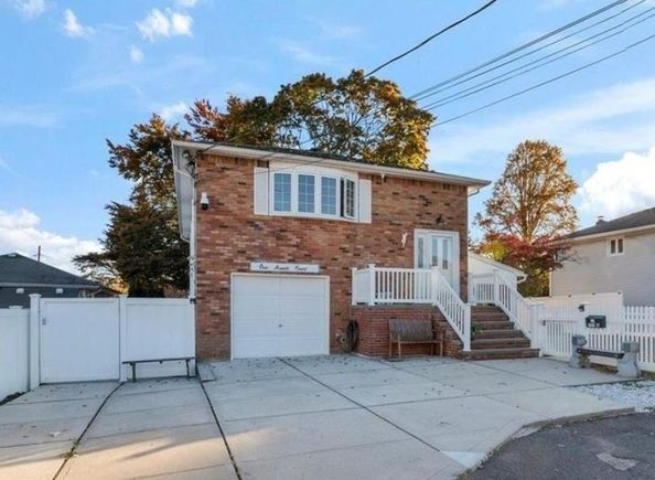 1 Meade Court Unit 2 Bethpage, NY Apartment Active - Photo 1 of 18. Opens carousel modal