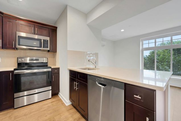 40 Jackson Avenue Unit LL Eastchester, NY Apartment Active - Photo 1 of 26. Opens carousel modal