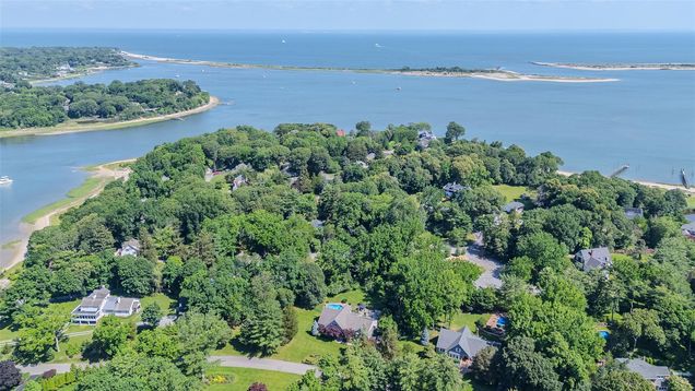 2 White Pine Lane