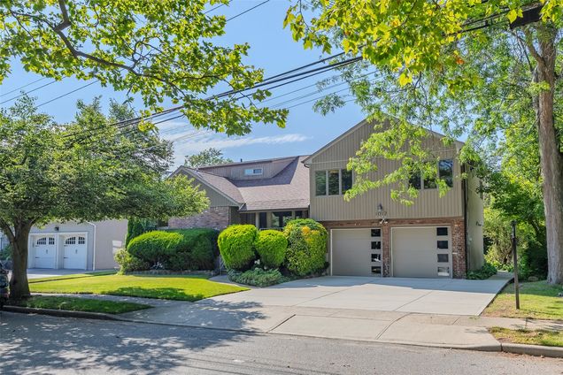 1012 Westwood Road