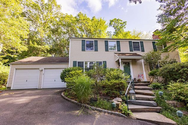 14 Brewster Hill