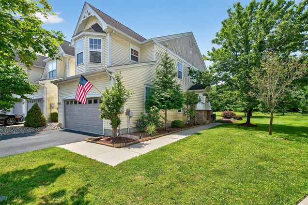 5 Cornwall Lane Middletown, NY Townhouse Active - Photo 1 of 40. Opens carousel modal