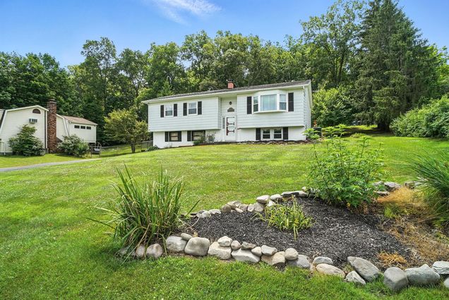 19 Dussenbury Drive