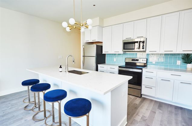 20 Burling Lane Unit 5E New Rochelle, NY House Active - Photo 1 of 16. Opens carousel modal