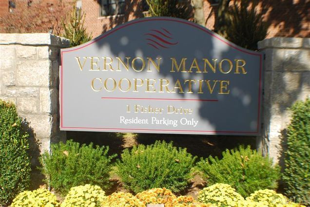 1 Fisher Drive Unit 207