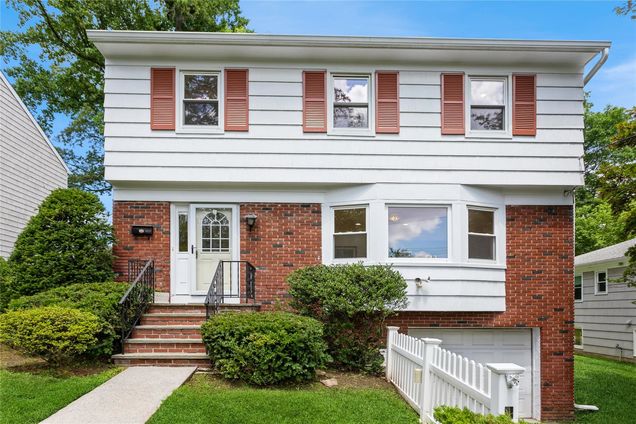 105 Sprague Road Scarsdale, NY House Active - Photo 1 of 27. Opens carousel modal
