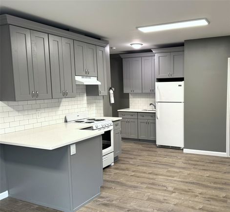 21 Collegeview Avenue Unit 4A Poughkeepsie, NY Apartment Active - Photo 1 of 7. Opens carousel modal