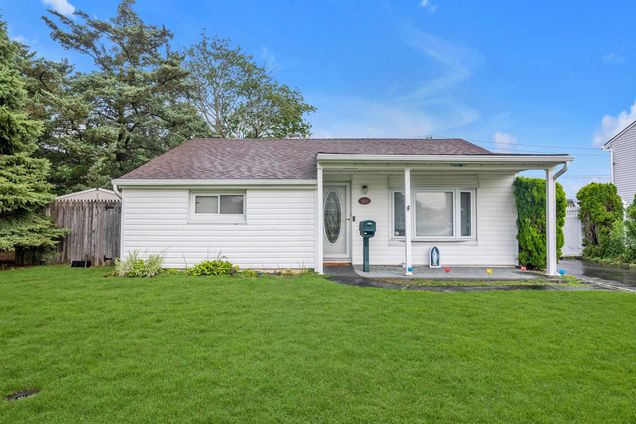4203 Ludwig Lane