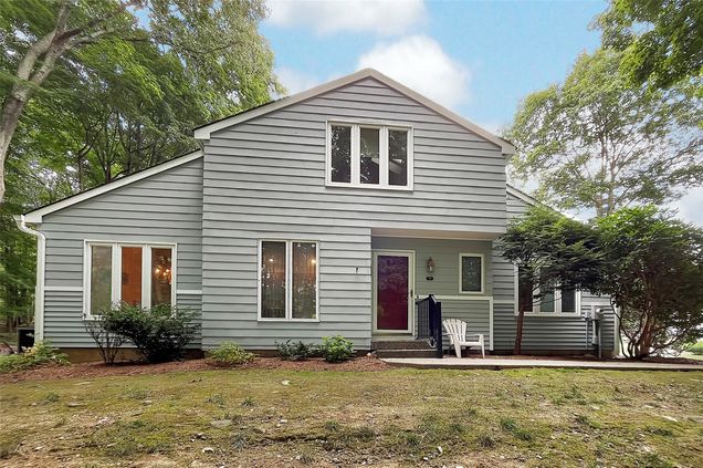 1 Maple Hill Drive