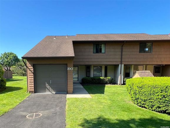 190 Scarlett Drive Commack, NY Condo Active - Photo 1 of 15. Opens carousel modal