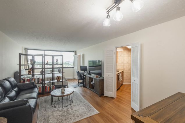 2 Bay Club Drive Unit 14R