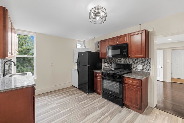 135 3rd Street Unit 3 Newburgh, NY Apartment Active - Photo 1 of 15. Opens carousel modal