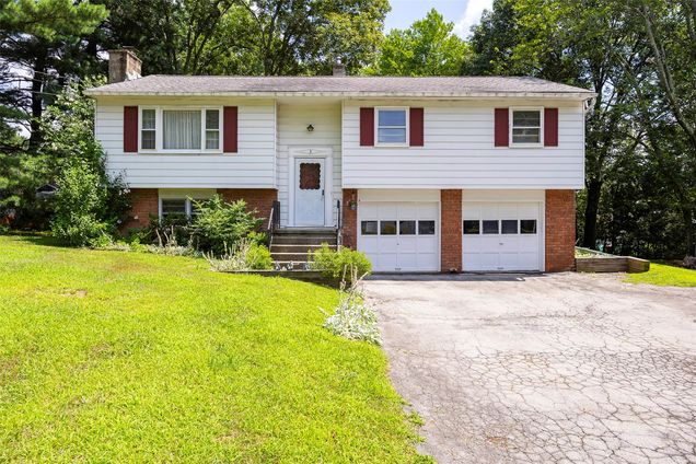3 Cromwell Drive Poughkeepsie, NY House Active - Photo 1 of 21. Opens carousel modal