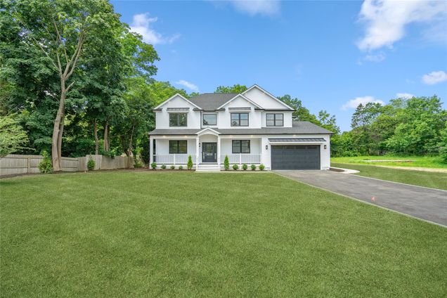 2 Carmine Court Commack, NY House Active - Photo 1 of 32. Opens carousel modal