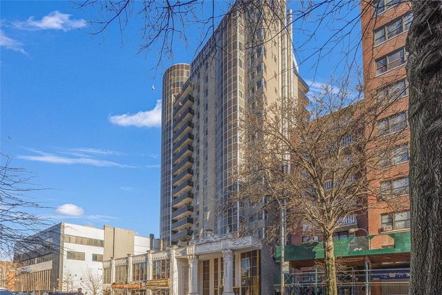 133 38 Sanford Avenue Unit 6A