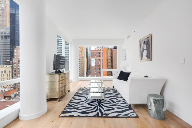 325 Lexington Avenue Unit 11B