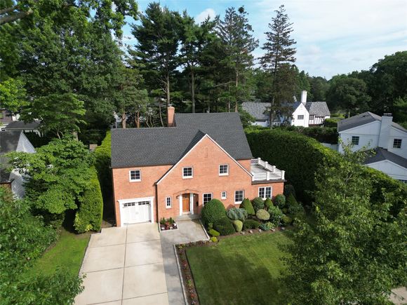 4 Huntington Road