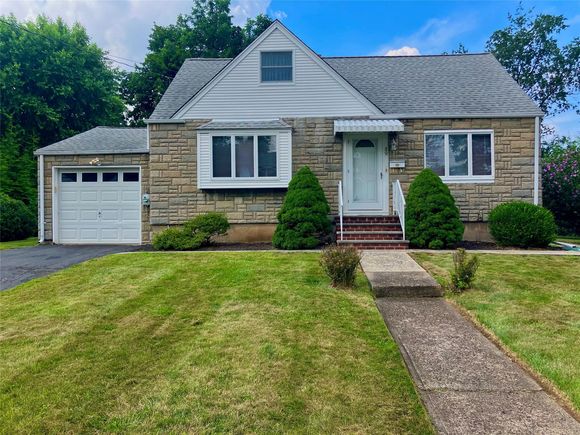 89 Secor Boulevard