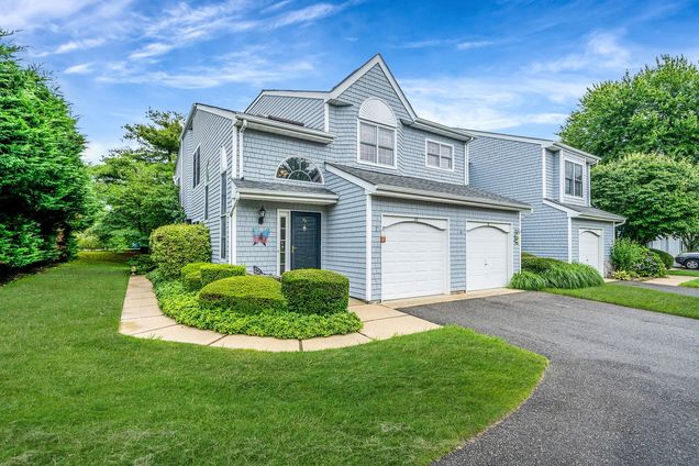 32 Lakebridge Drive S Kings Park, NY Townhouse Active - Photo 1 of 35. Opens carousel modal