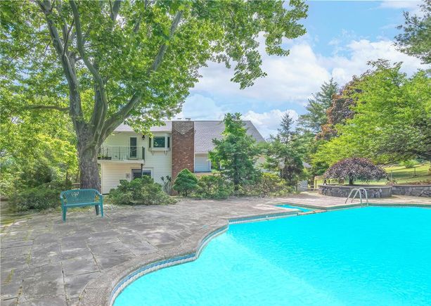 9 Oz Court Spring Valley, NY House Active - Photo 1 of 34. Opens carousel modal