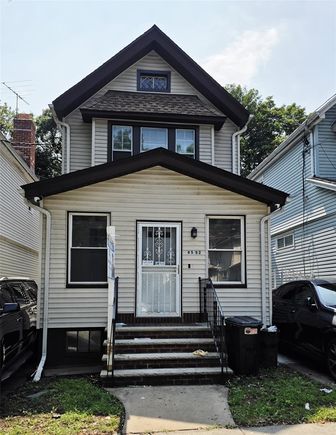 8592 98th Street
