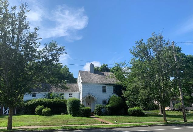 453 Montauk Highway