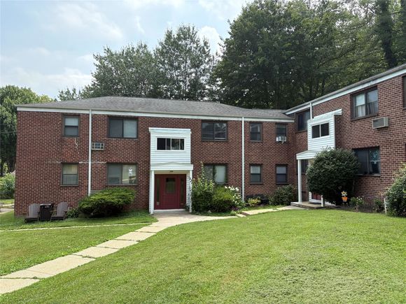 31 Lawrence Unit D White Plains, NY House Active - Photo 1 of 6. Opens carousel modal