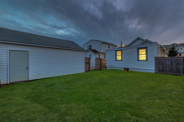 15 Jefferson Avenue Bellmore, NY House Active - Photo 1 of 32. Opens carousel modal