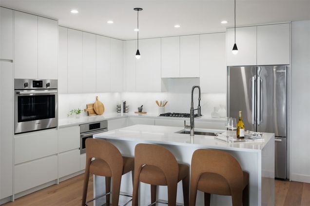 100 Boardwalk Unit L2B