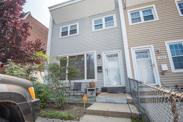 1423 Shore Drive Bronx, NY House Active - Photo 1 of 10. Opens carousel modal