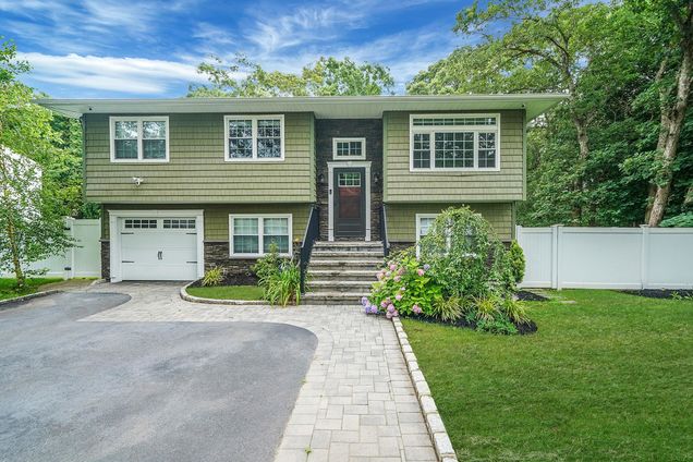 368 Carnation Drive