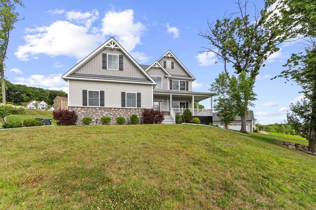 15 Debra Lane New Windsor, NY House Active - Photo 1 of 48. Opens carousel modal