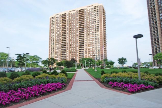 27110 Grand Central Parkway Unit 4Y