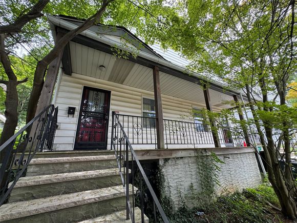 350 Warburton Avenue Hastings-on-Hudson, NY Multifamily Active - Photo 1 of 17. Opens carousel modal
